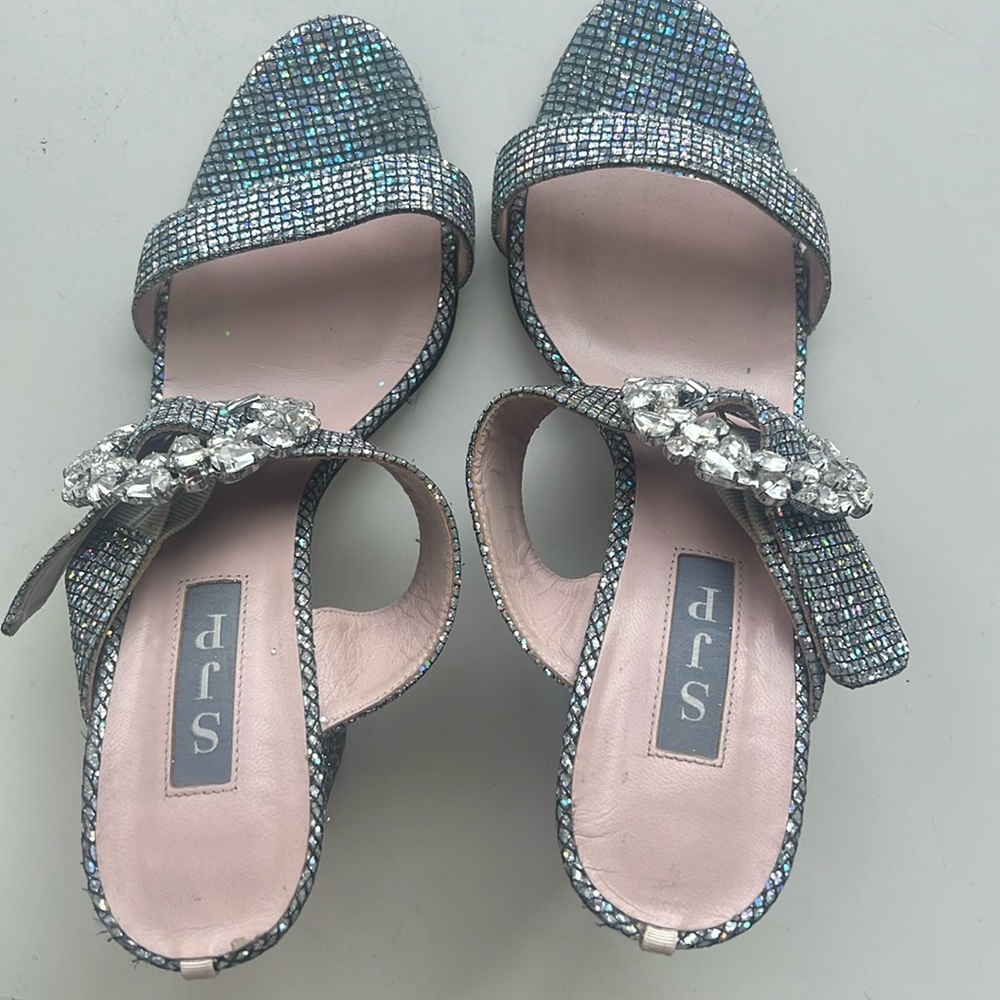 SJP by Sarah Jessica Parker Scintillate Celia mule sandals heels 37